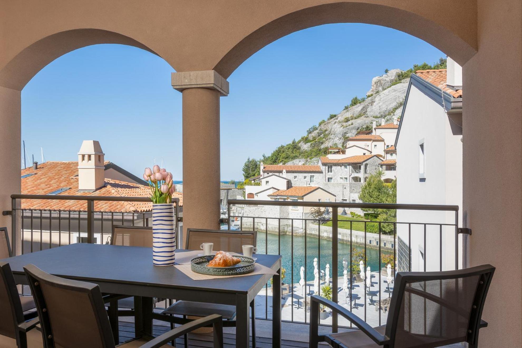 Portopiccolo Apartments Sistiana Luaran gambar